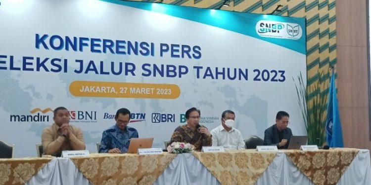 Berdasarkan Prestasi SNBP 2023 : 143.805 Siswa Diterima di PTN!