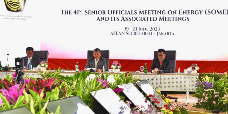 ASEAN akan Tingkatkan Pipa Gas Jaringan Listrik Antarnegara ASEAN