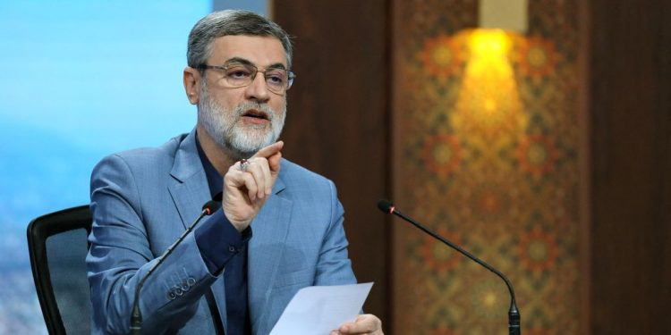 Pemilu Iran 2024: Persiapan TPS dan Kandidat Setelah Pengunduran Diri Dua Calon Presiden