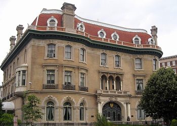 KBRI di AS Imbau Mahasiswa RI Patuhi Aturan Visa, Waspadai Risiko Pencabutan