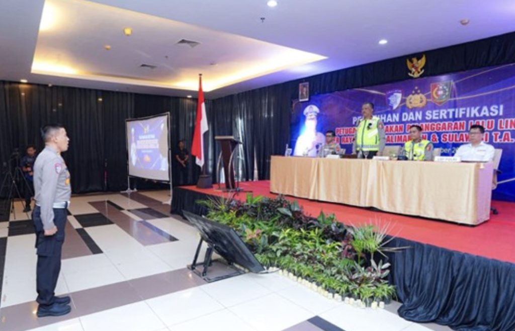 Kakorlantas Polri Irjen Pol. Drs. Agus Suryonugroho, S.H., M.Hum. 3