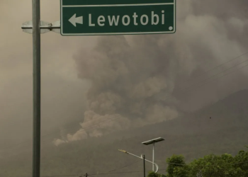 Erupsi Lewotobi NTT: Polisi Terapkan Sistem Buka Tutup Trans Flores