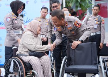 Kakorlantas Polri Irjen Pol Aan Suhanan hadiri acara Retrospeksi Korban Kecelakaan Lalu Lintas yang diadakan di Bundaran HI, Jakarta, Minggu (15/12/2024)