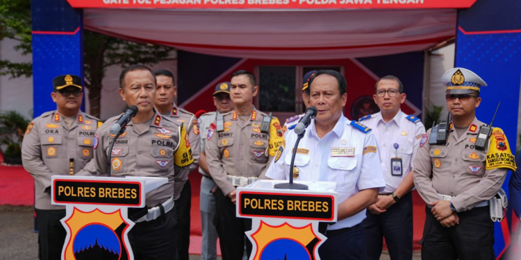 Kakorlantas dan Wamenhub Evaluasi Pengelolaan Arus Lalu Lintas Selama Libur Nataru