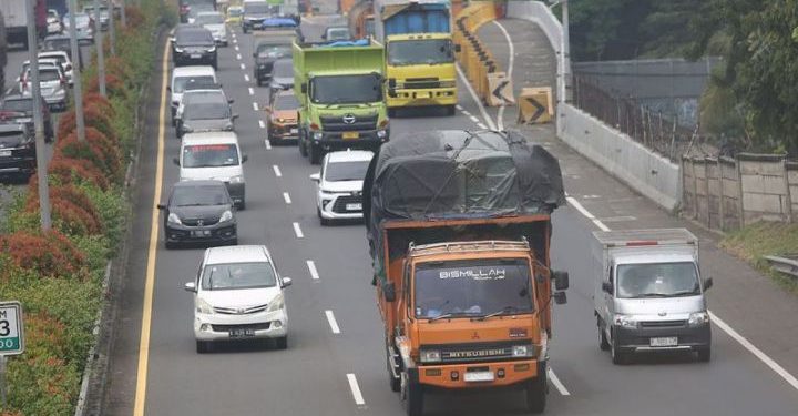 Aturan Polantas Dan Kakorlantas Polri Batasi Truk Lebaran